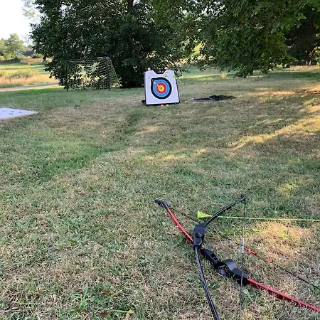 Дом отдыха Domaine Au Gna ! Saint-Hostien