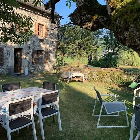 Domaine Au Gna Pidgier Typique 2 Etoiles * Saint-Hostien